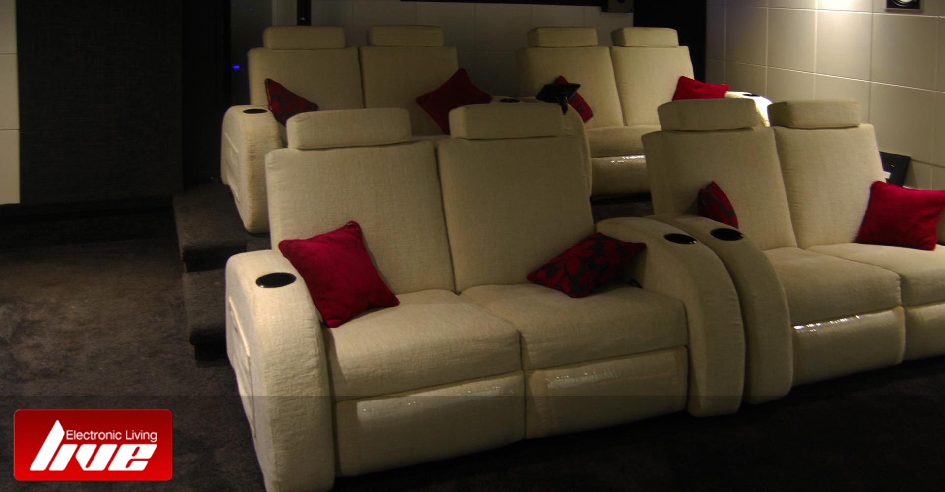 Home Cinema: Gillitts Home Cinema: Gillitts